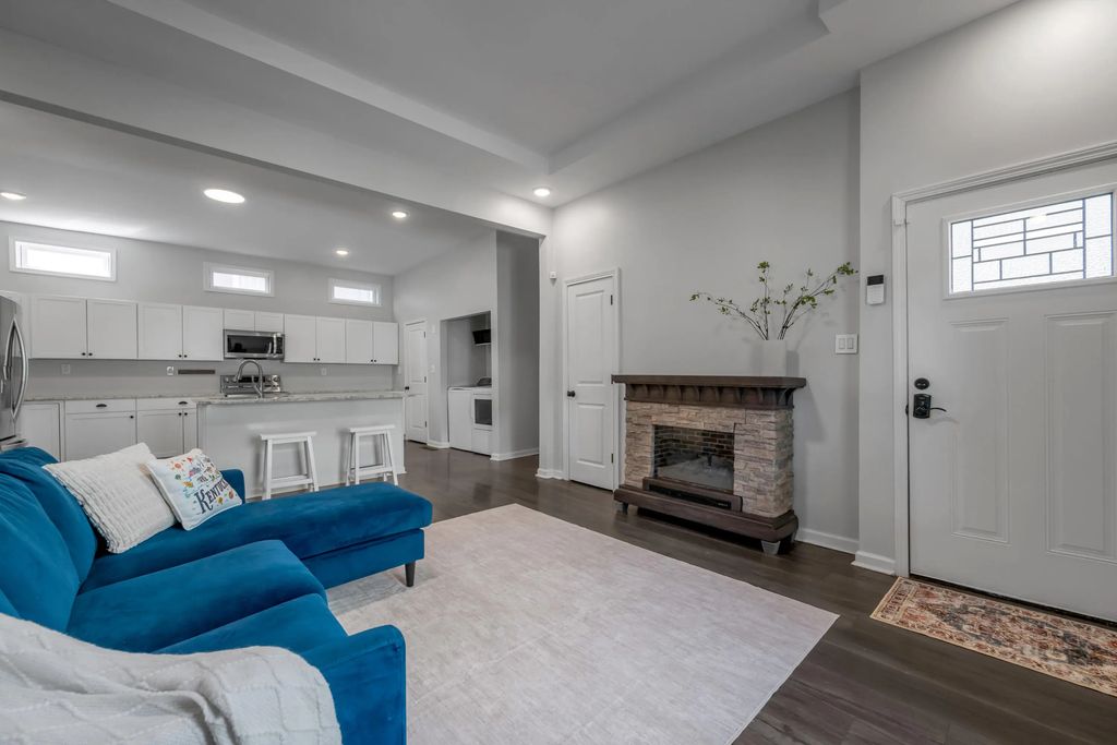 349 E Third Street, Lexington