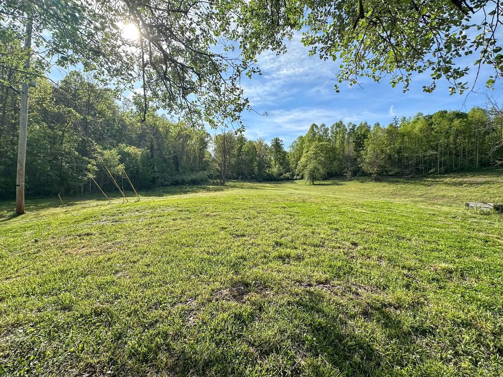 101 Irvin Phelps Road, Somerset