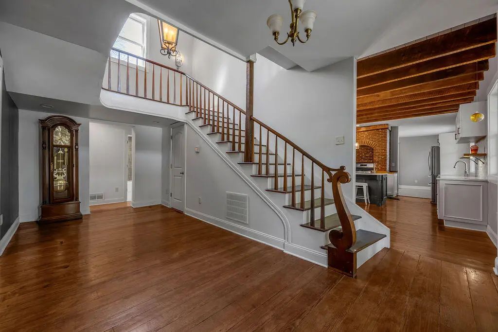6722 Athens Boonesboro Road, Lexington
