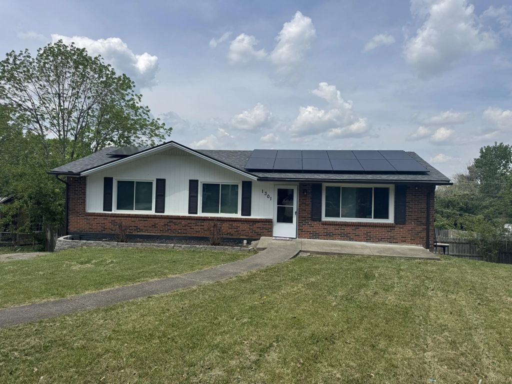 1301 Swoonalong Court, Lexington