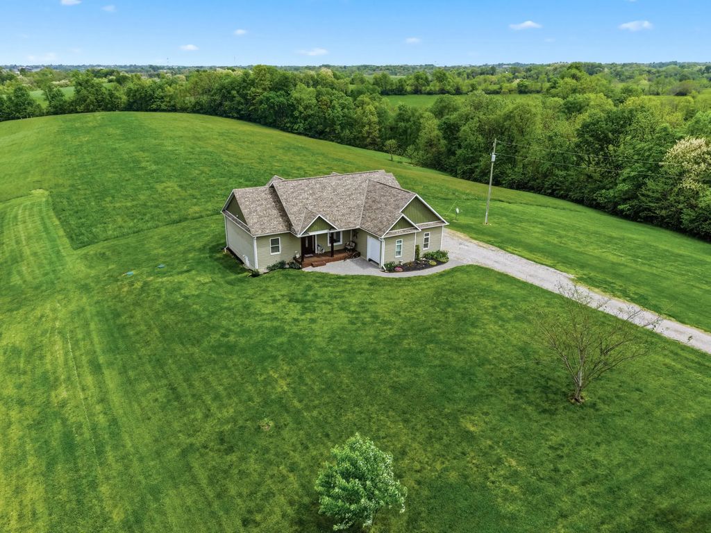 401 Simpson Ridge Road, Williamstown