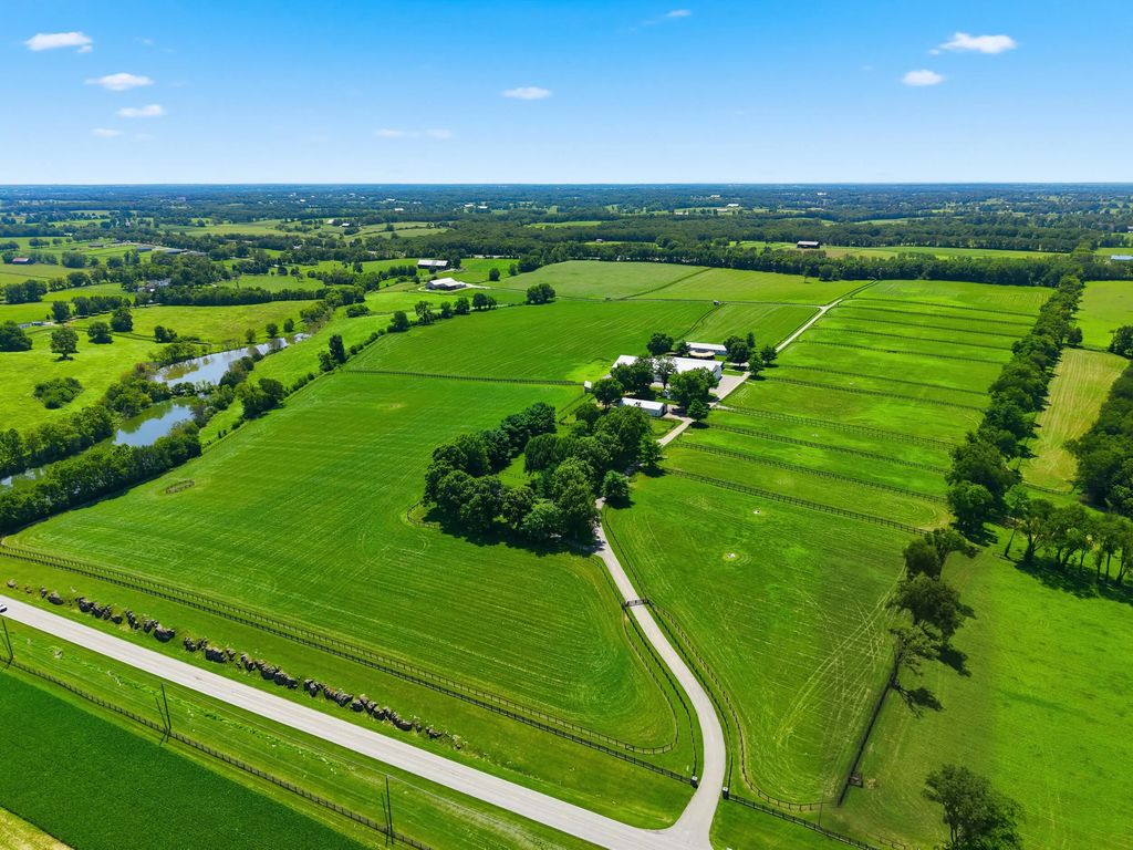 3945 W Leestown Road, Midway