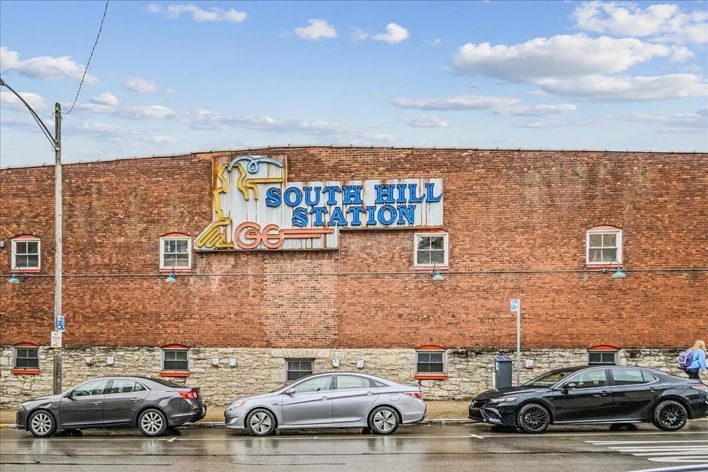 585 S Upper Street 114, Lexington