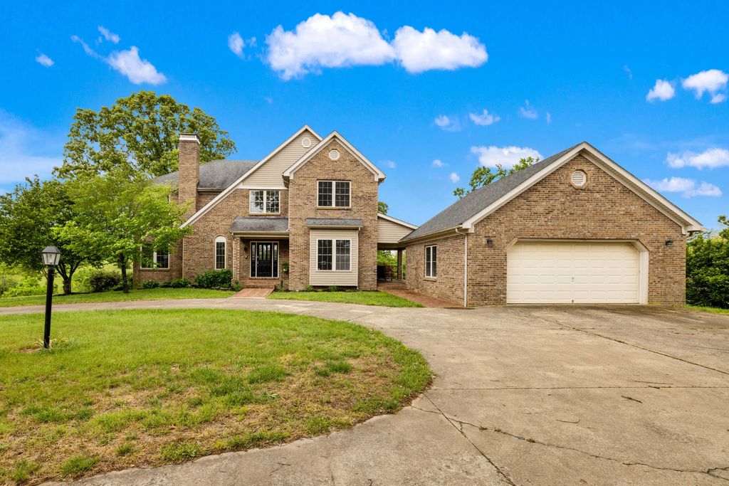 5108 Fords Mill Road, Versailles