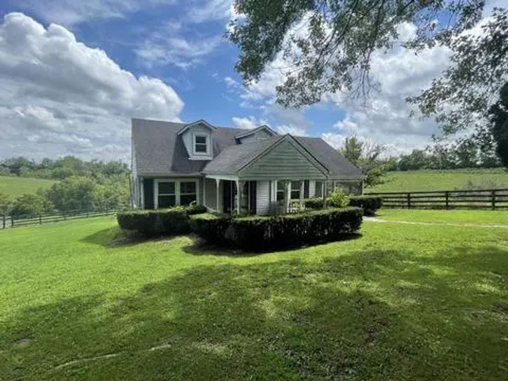 205 Providence Lane, Winchester