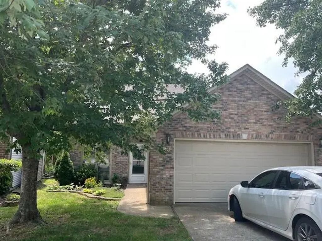 3563 Cave Hill Place, Lexington