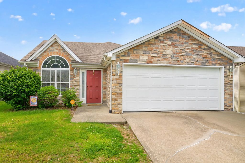 2708 Green Valley Court, Lexington