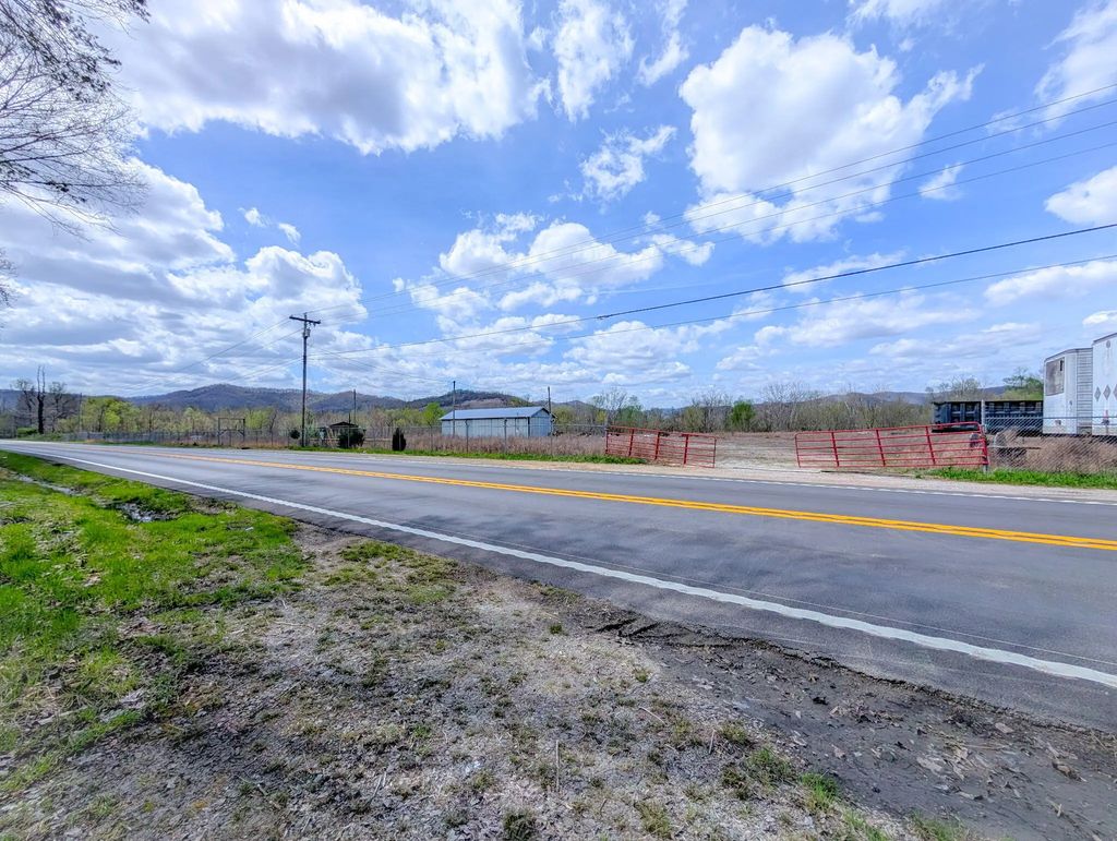 6235 S Highway 25, Williamsburg