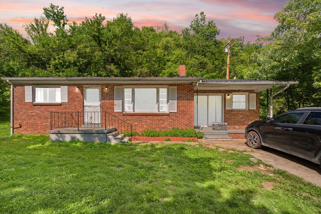 2640 Tates Creek Road, Richmond