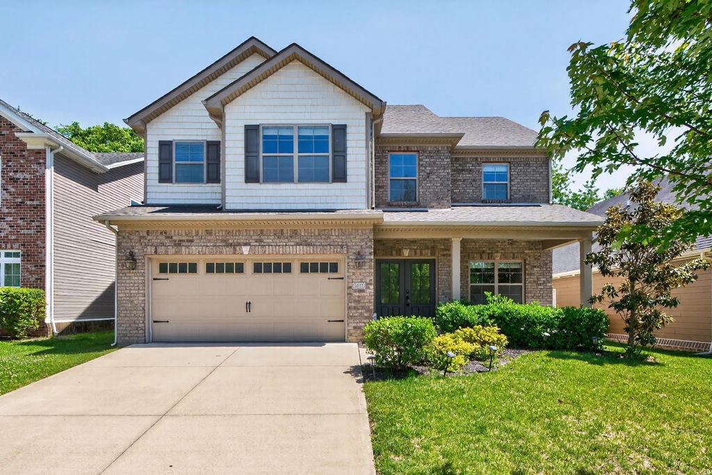 1072 Kavenaugh Lane, Lexington