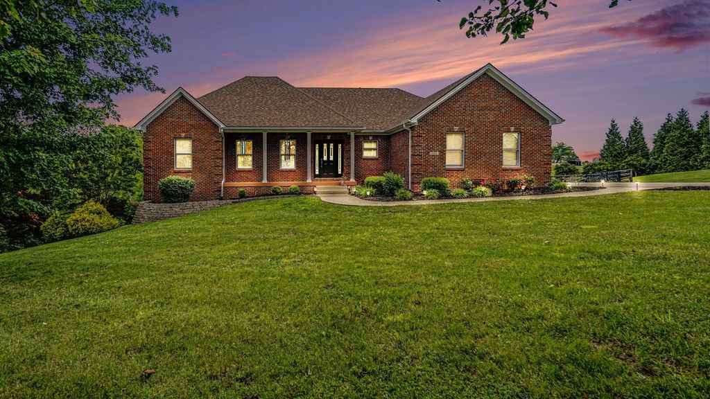 1004 Cherry Court, Richmond