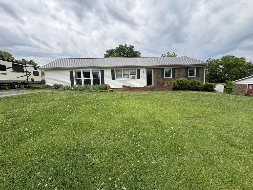 110 Hensley Heights, Harrodsburg