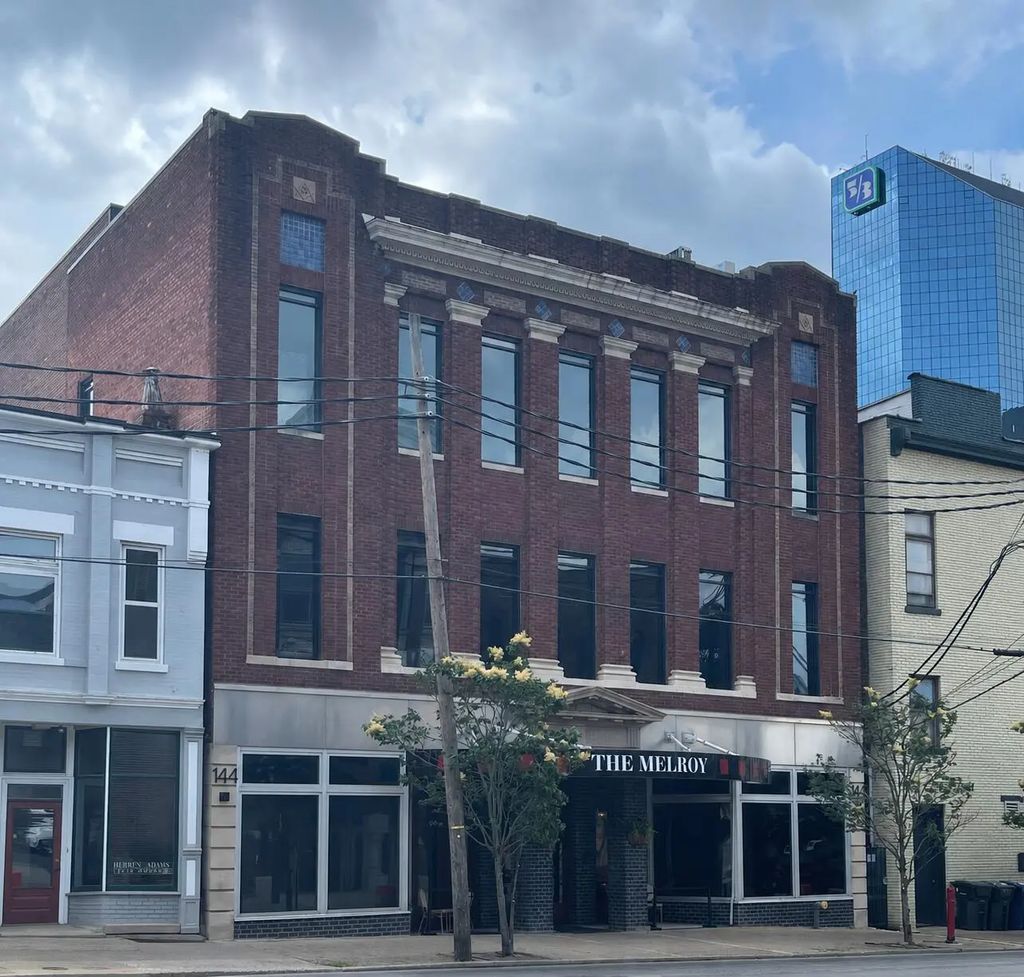 144 N Broadway, Lexington