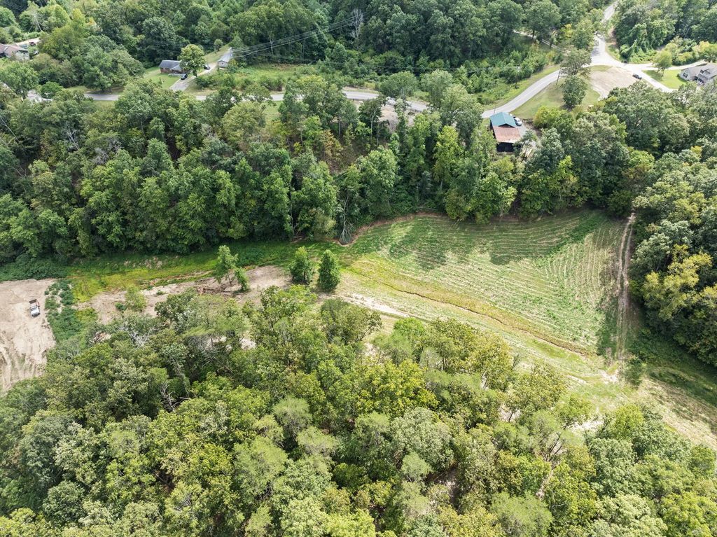 800 Virden Ridge Road, Clay City