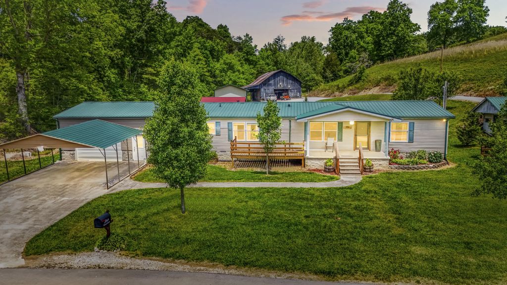 404 Lower Nickell Branch Road, Hazel Green