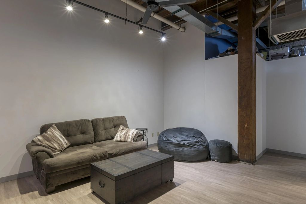 585 S Upper Street 147, Lexington