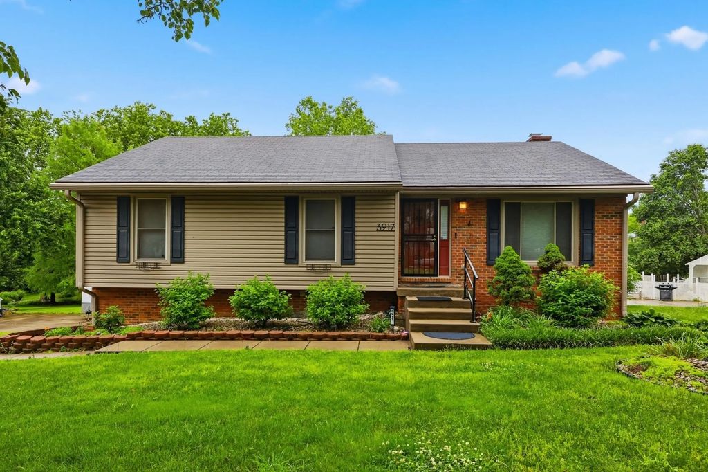 3917 Crosby Drive, Lexington