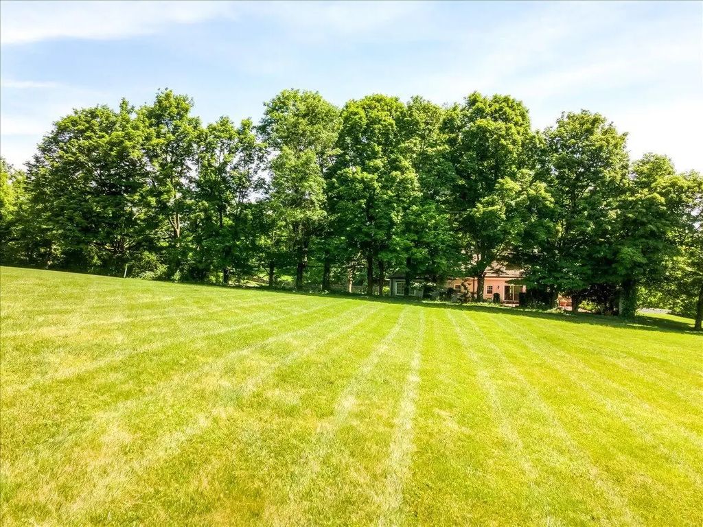 502 Breckenridge Boulevard, Frankfort