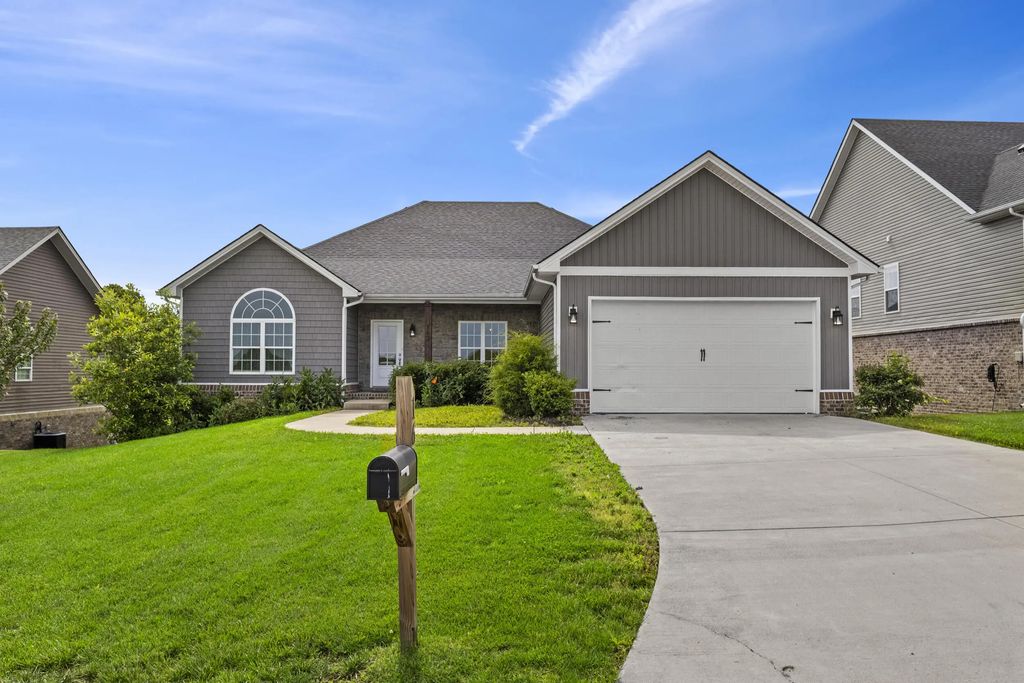 162 Westwoods Drive, Georgetown