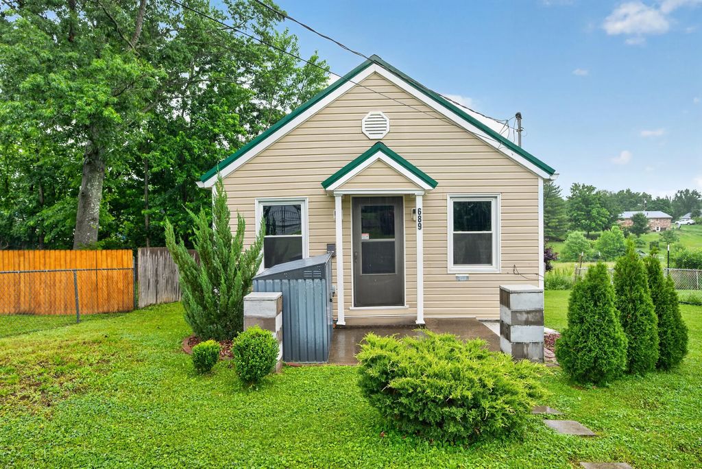 689 Fairview Court, Harrodsburg