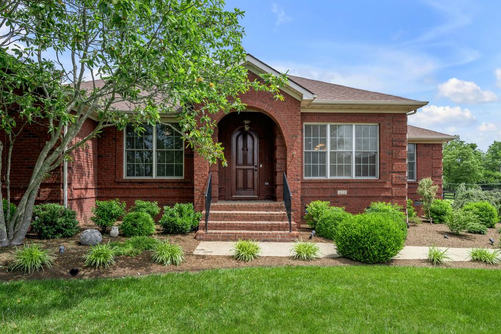 420 W Brannon Road, Nicholasville