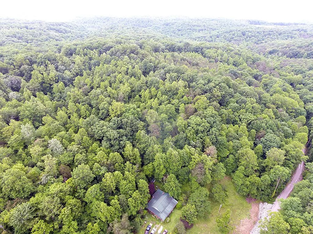 452 Langford Prong Road, Somerset