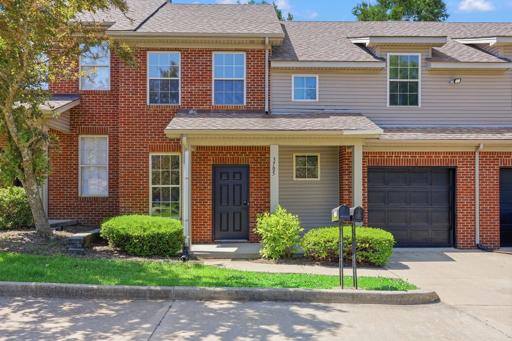 3705 Lochdale Terrace, Lexington