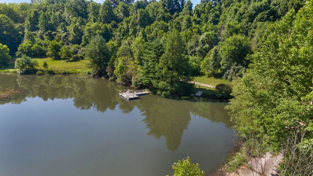 716 Renfro Creek  Road, Mt Vernon