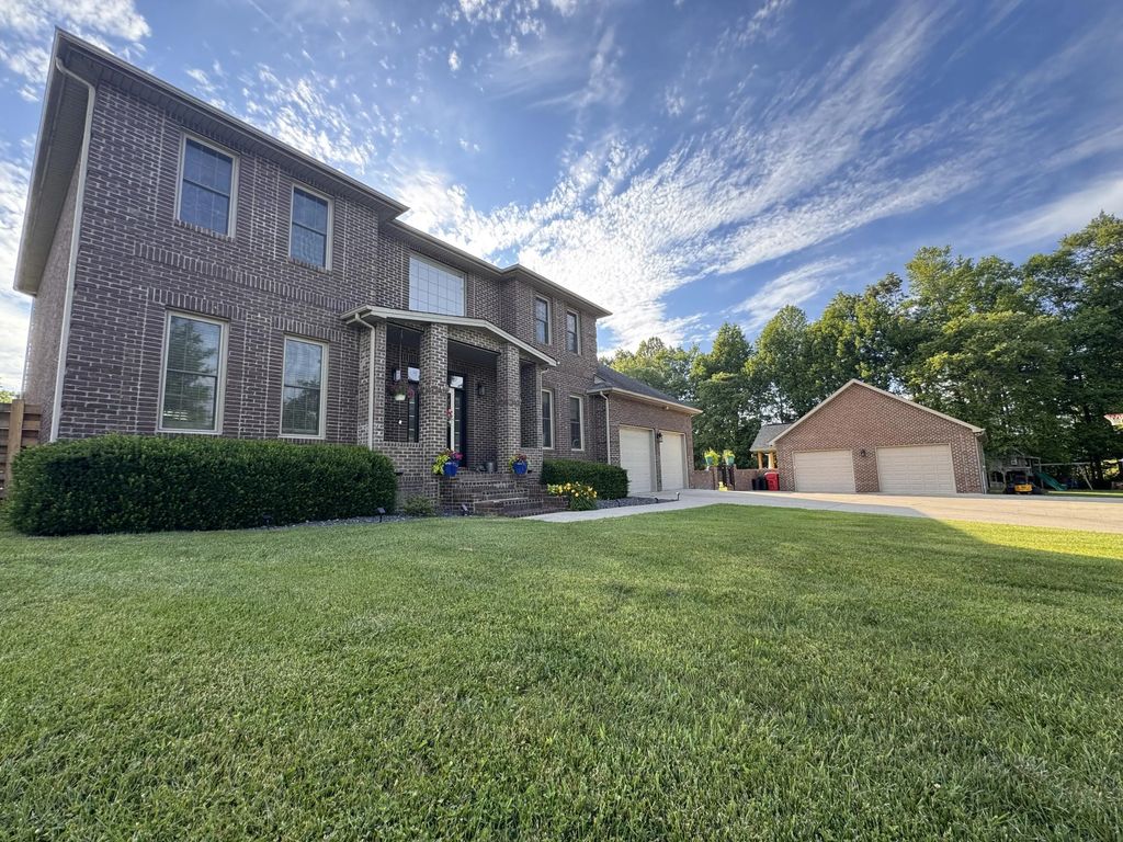316 Ruby Court, London