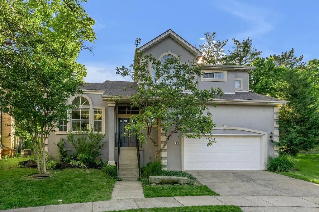 928 Palomino Lane, Lexington