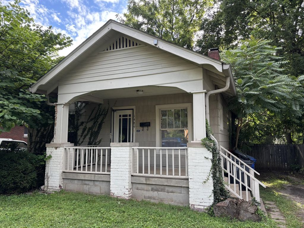 1489 Elizabeth Street, Lexington