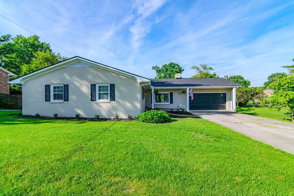 23 Windridge Drive, Winchester