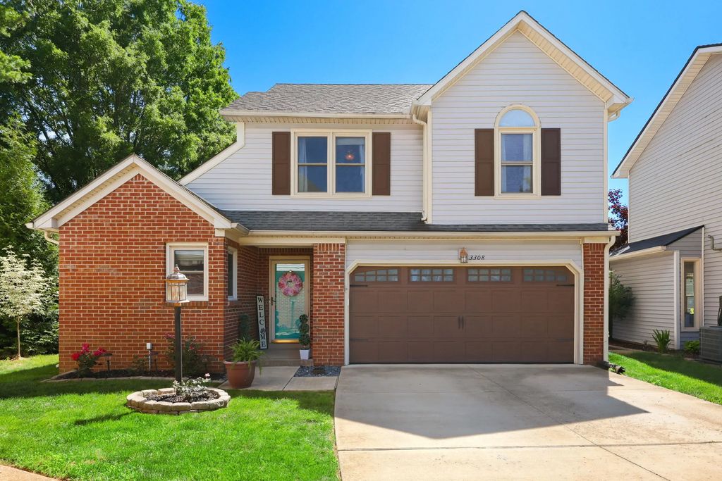 3308 Fort Harrods Court, Lexington