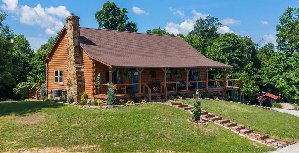 2827 Highway 3447, McKee