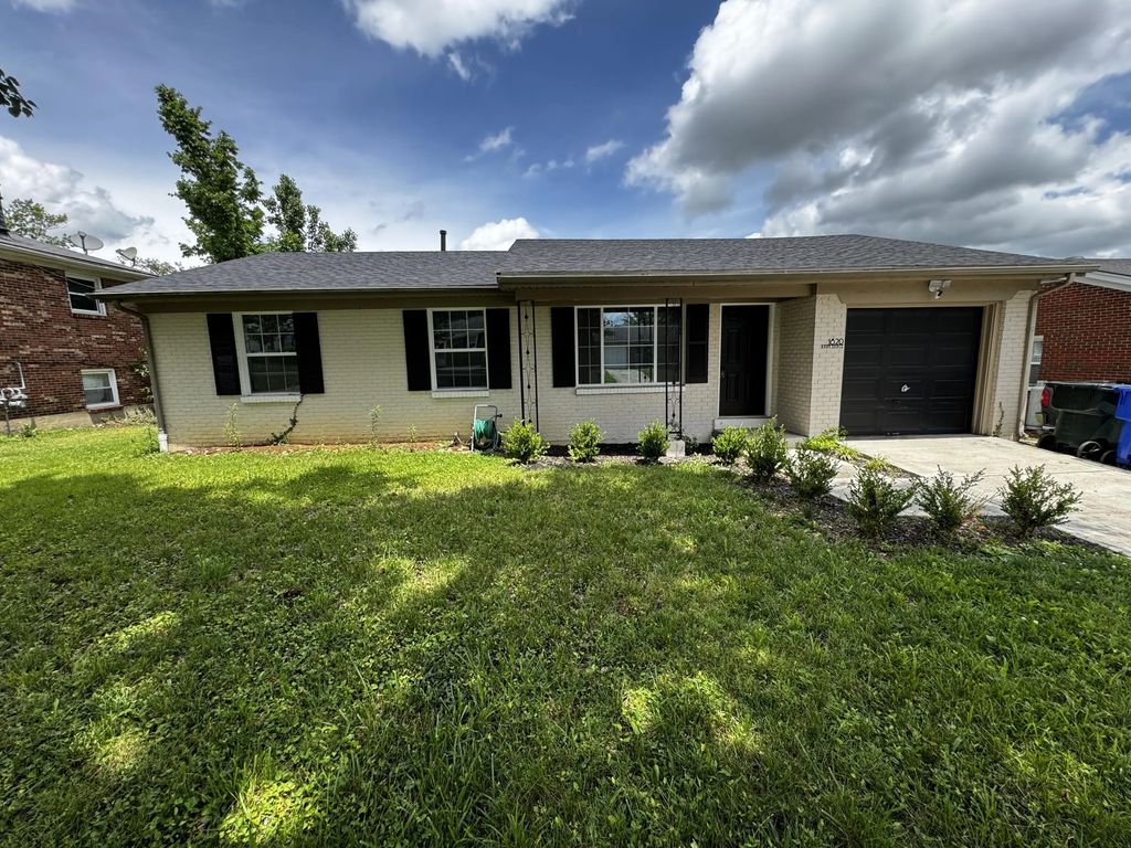 1820 Barksdale Drive, Lexington