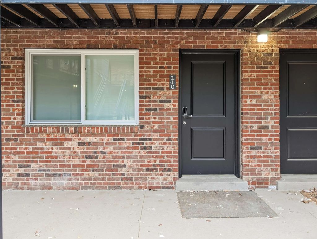 145 Virginia Avenue 102, Lexington
