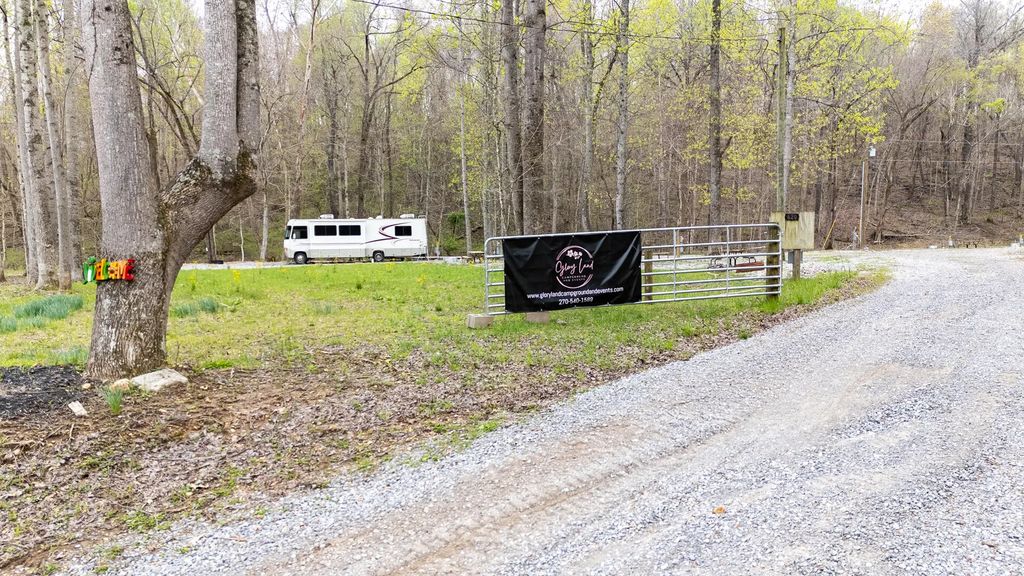 620 Perry Springs Road, Eddyville