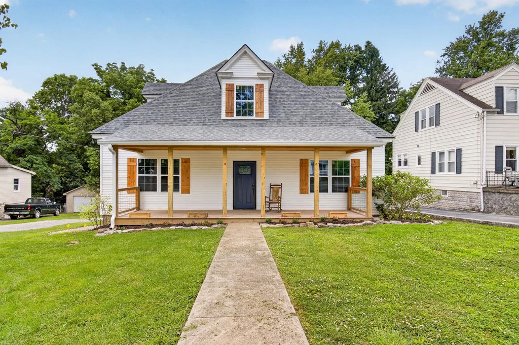616 E Main Street, Danville