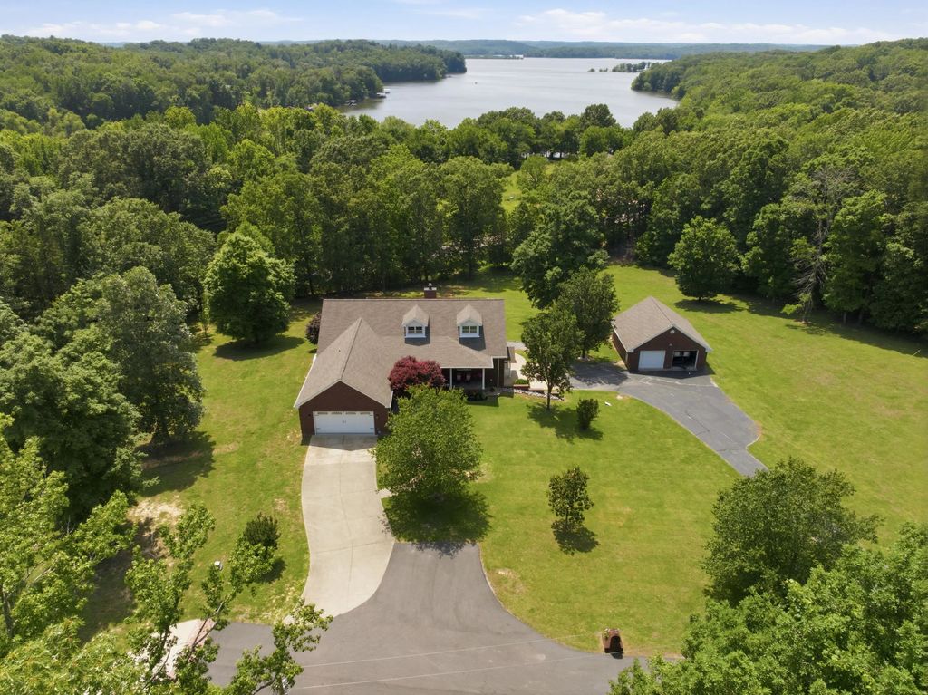 419 Livingston Way, Cadiz