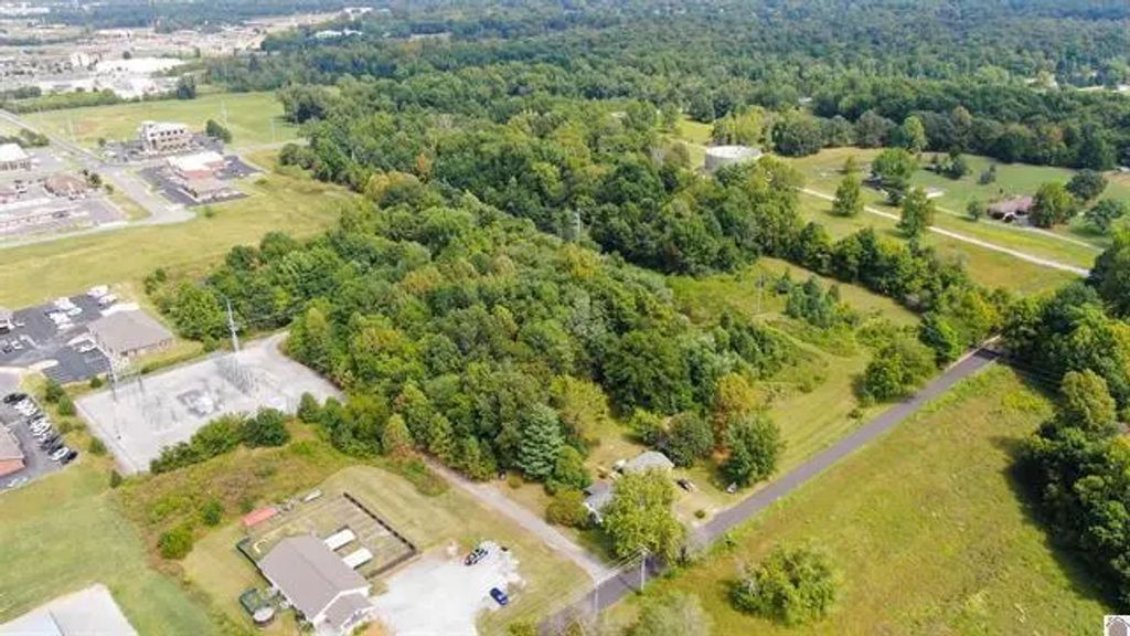 4231 Hansen Road, Paducah