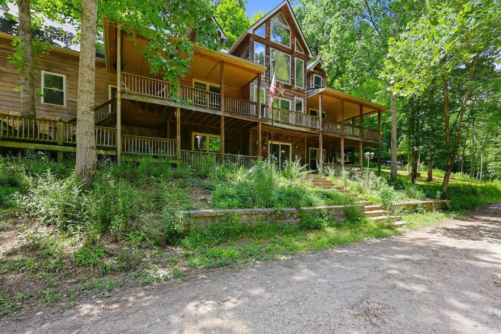 1840 Pleasant Valley Road, Bradfordsville