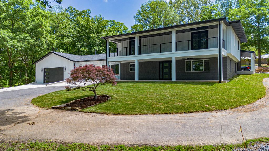 214 Hickory Hill Lane, Benton