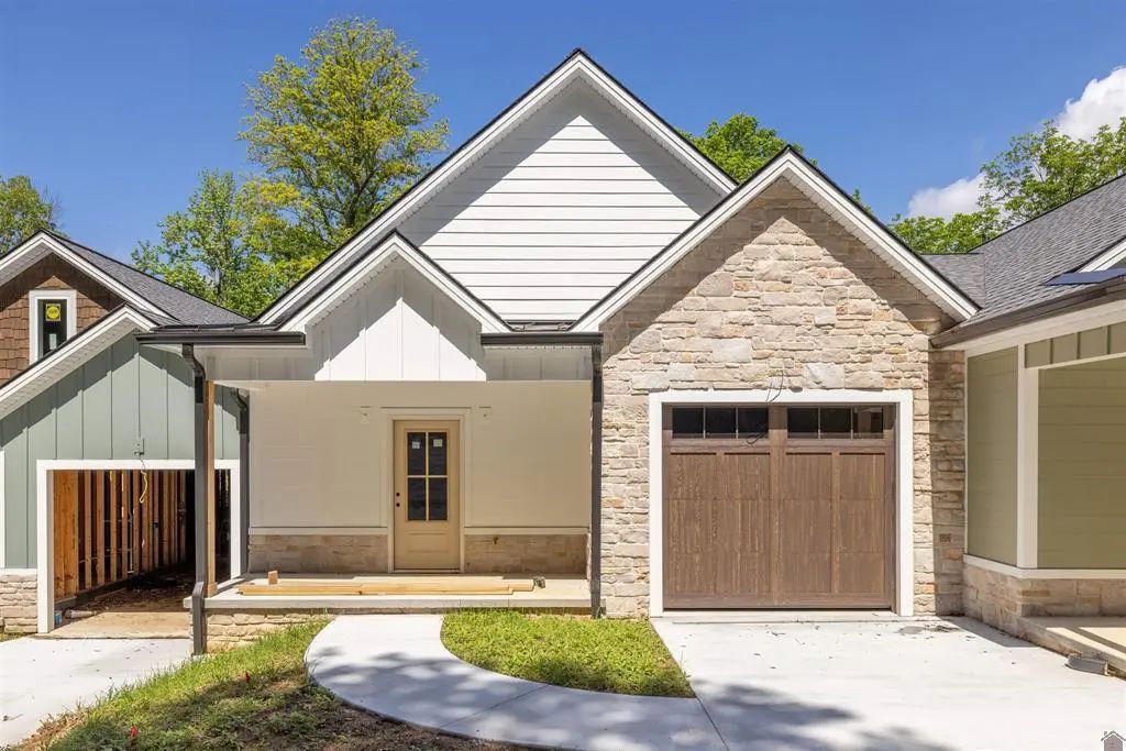 1146 Eagle Rest Drive, Grand Rivers