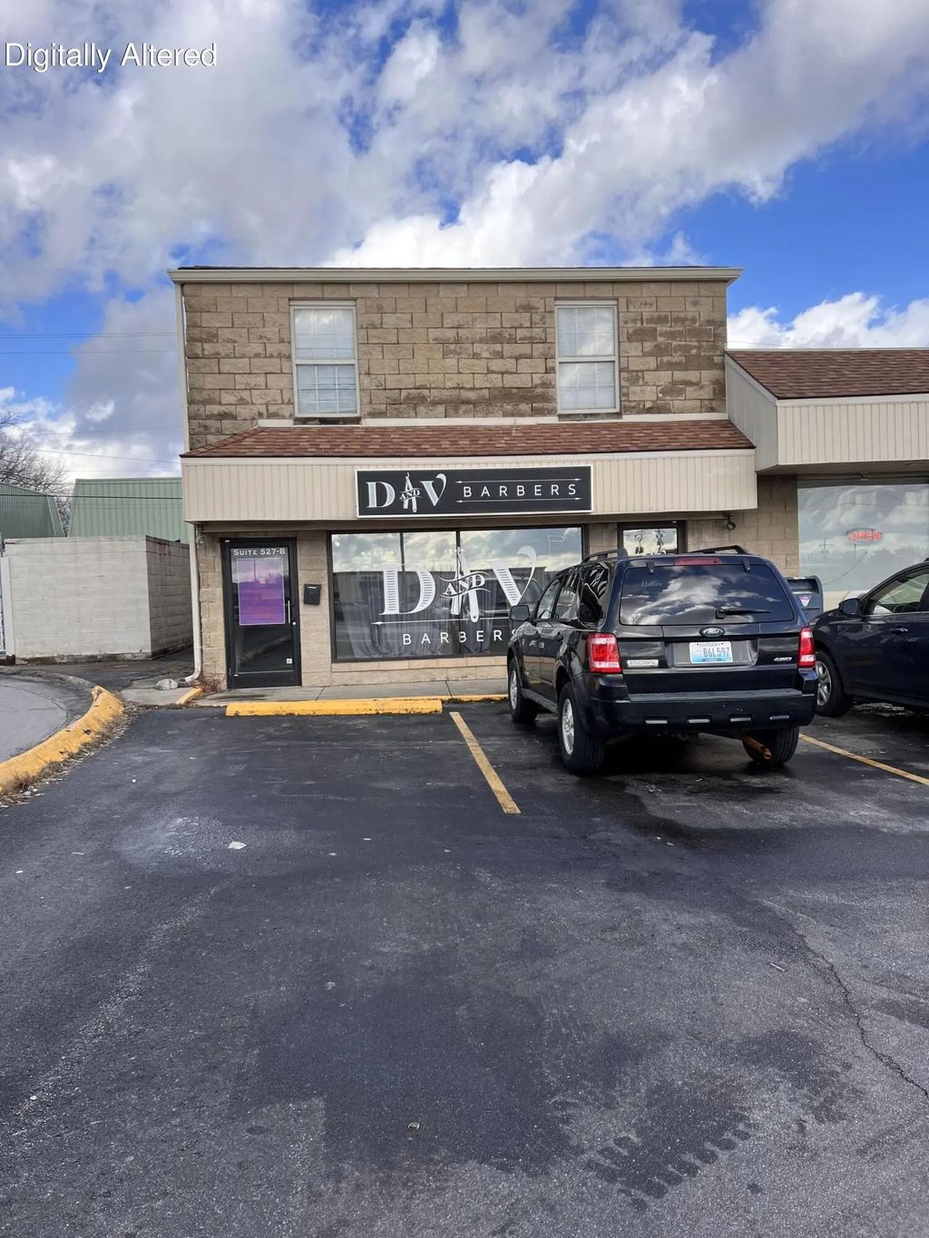 527 B Leighway Drive, Richmond