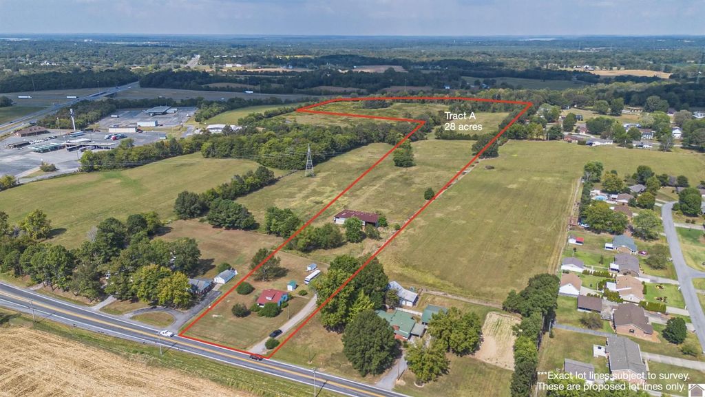 7150 Benton Road 42003, Paducah