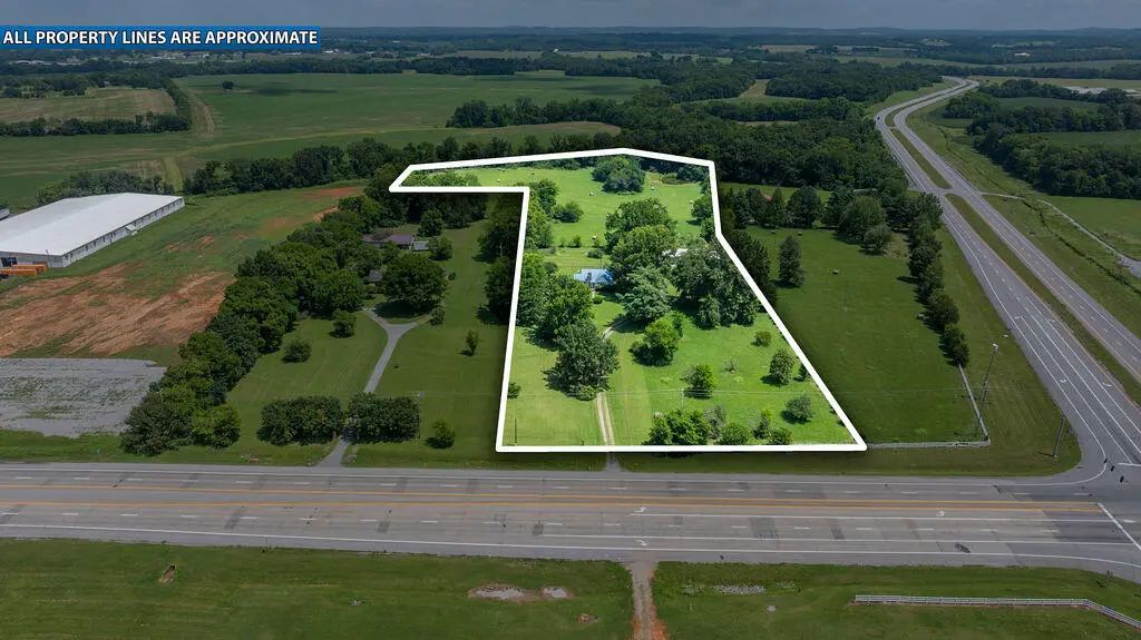 2450 Pembroke Road, Hopkinsville