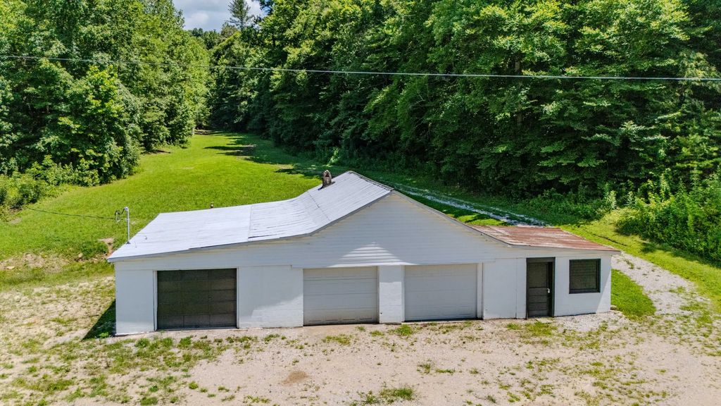 7466 Hawkins Branch Road, Frenchburg