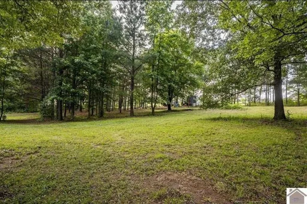 6974 Aurora Highway, Benton