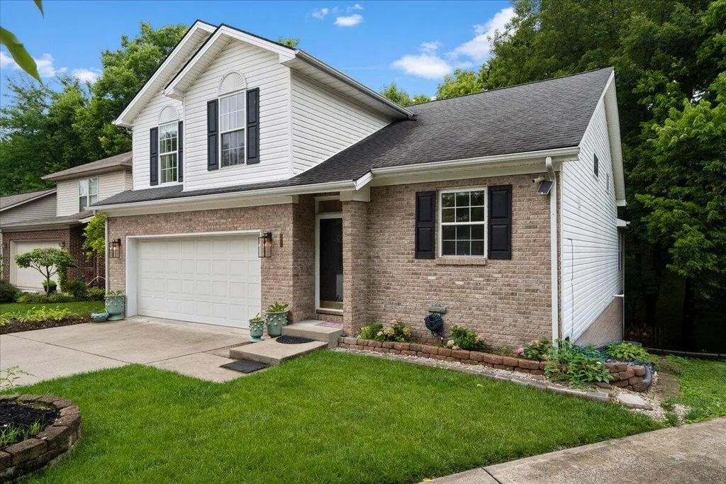 2316 Valencia Drive, Lexington