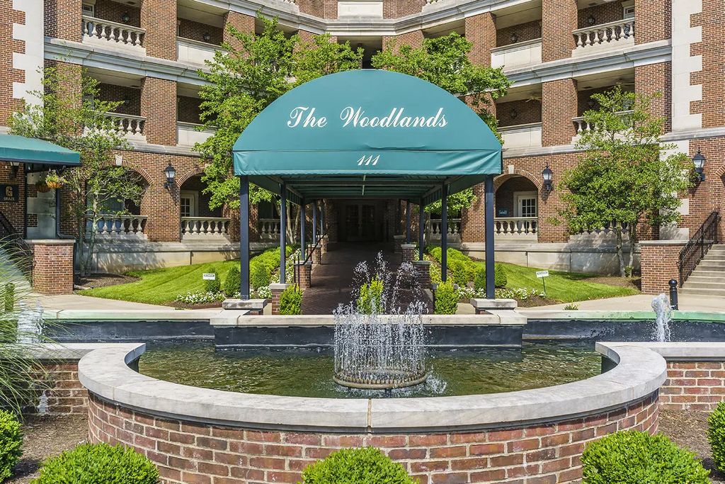 111 Woodland Avenue 211, Lexington